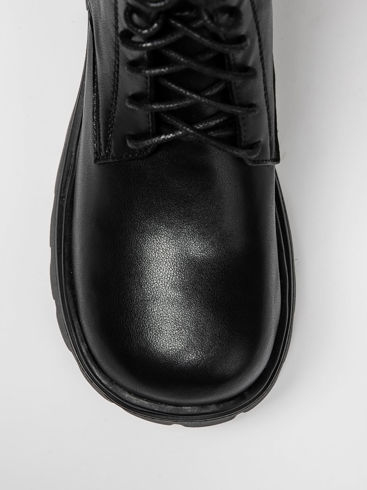 Women's leather shoes