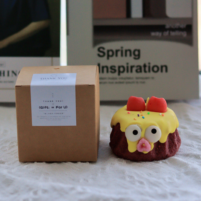 NNEDSZ Yellow Cake Candle - Cute Soy Wax Candle, Gift for Friends (White Peach Oolong)