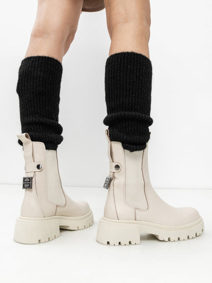 Women's leather shoes