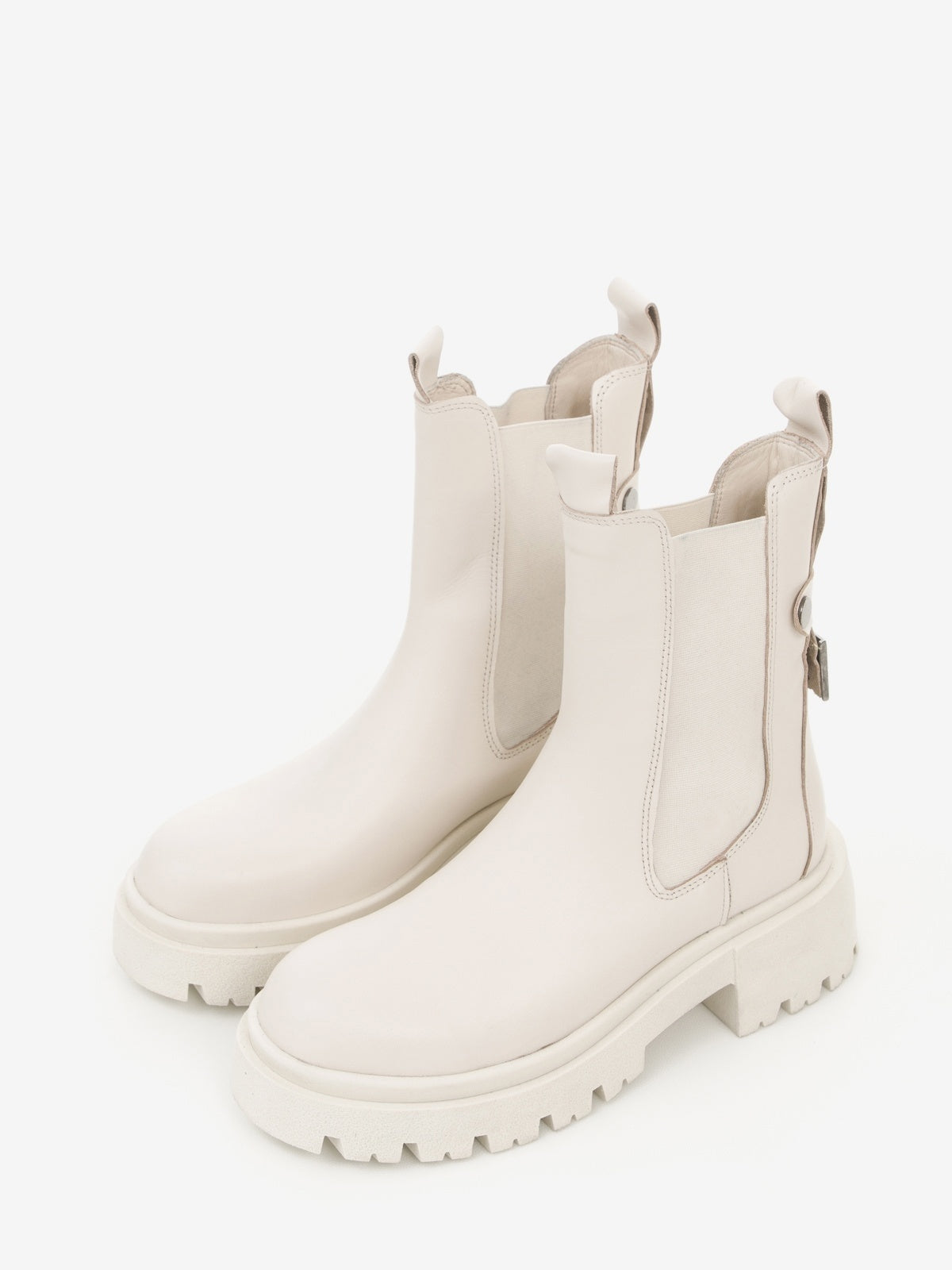 Women's leather shoes