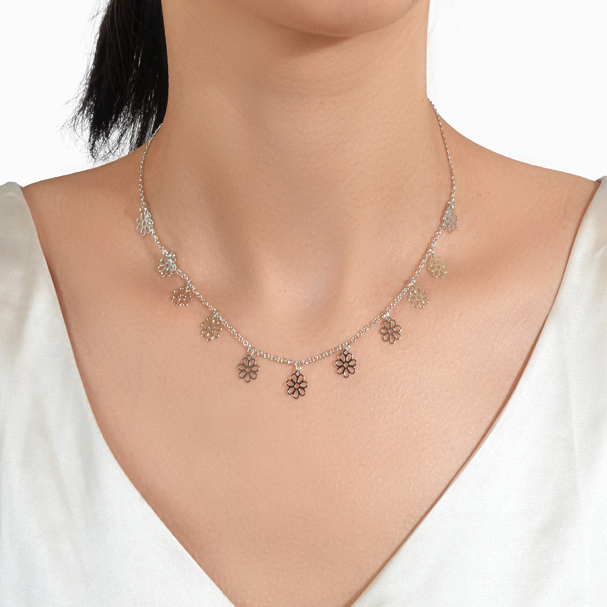 Minimalist Style Gold Silver Flower Charm Necklace Fashion Women Accessories