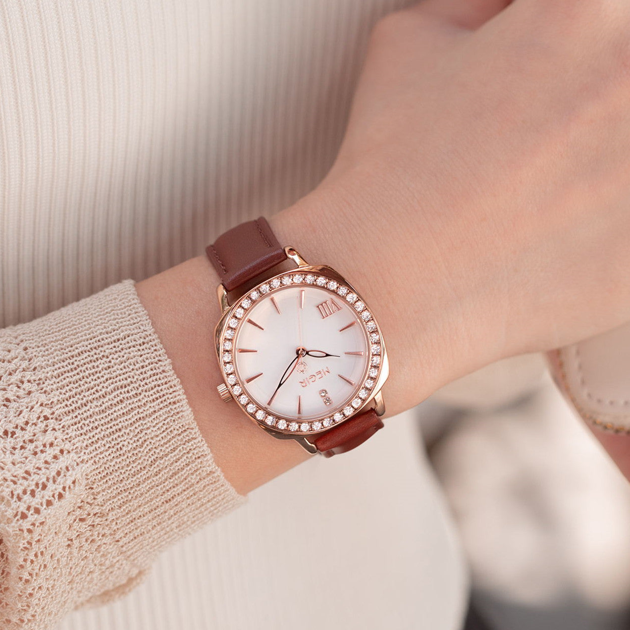 MEGIR Fashion Women Watch Luxury Diamond Leather Ladies Bracelet Watch Female Quartz Wristwatches Dress Clock Relogio Feminino