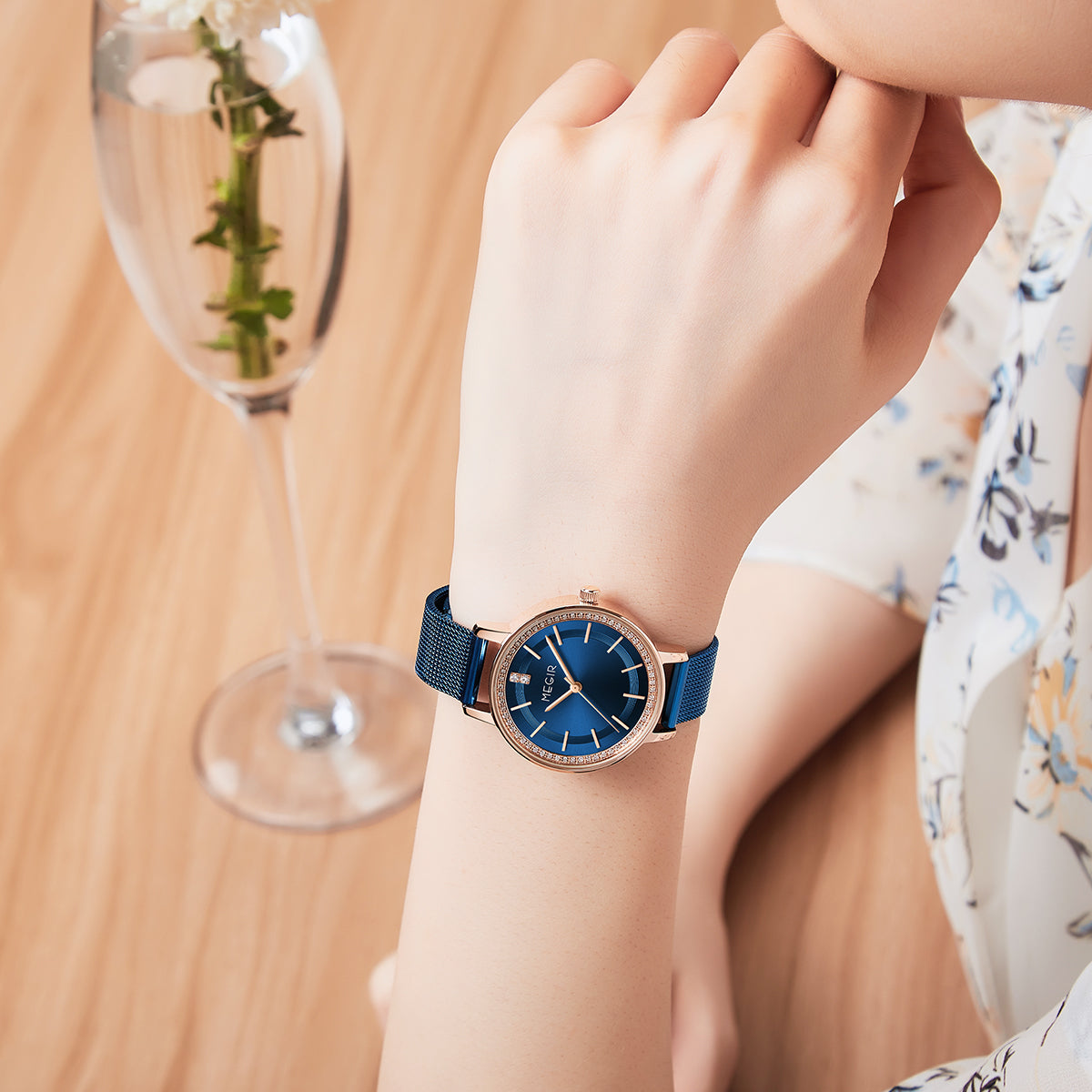 MEGIR Luxury Watches for Women Stainless Steel Dress Clock Fashion Elegant Wristwatch Quartz Watch Ladies Clock Reloj Mujer 7012