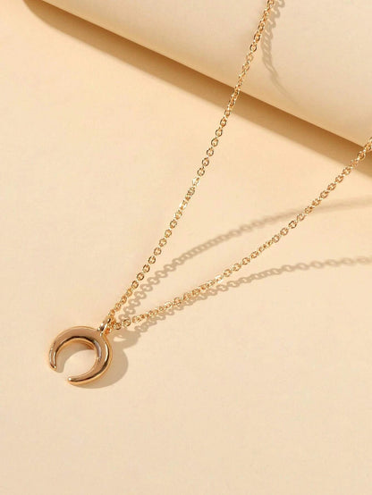 Trendy Horn Pendant Necklace Woman Teens Half Moon Crescent Charm Accessories