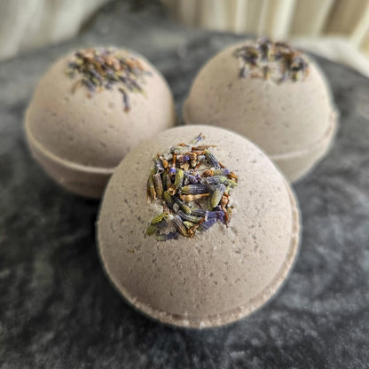 Divine Pleasure Bath Bomb, The Moon