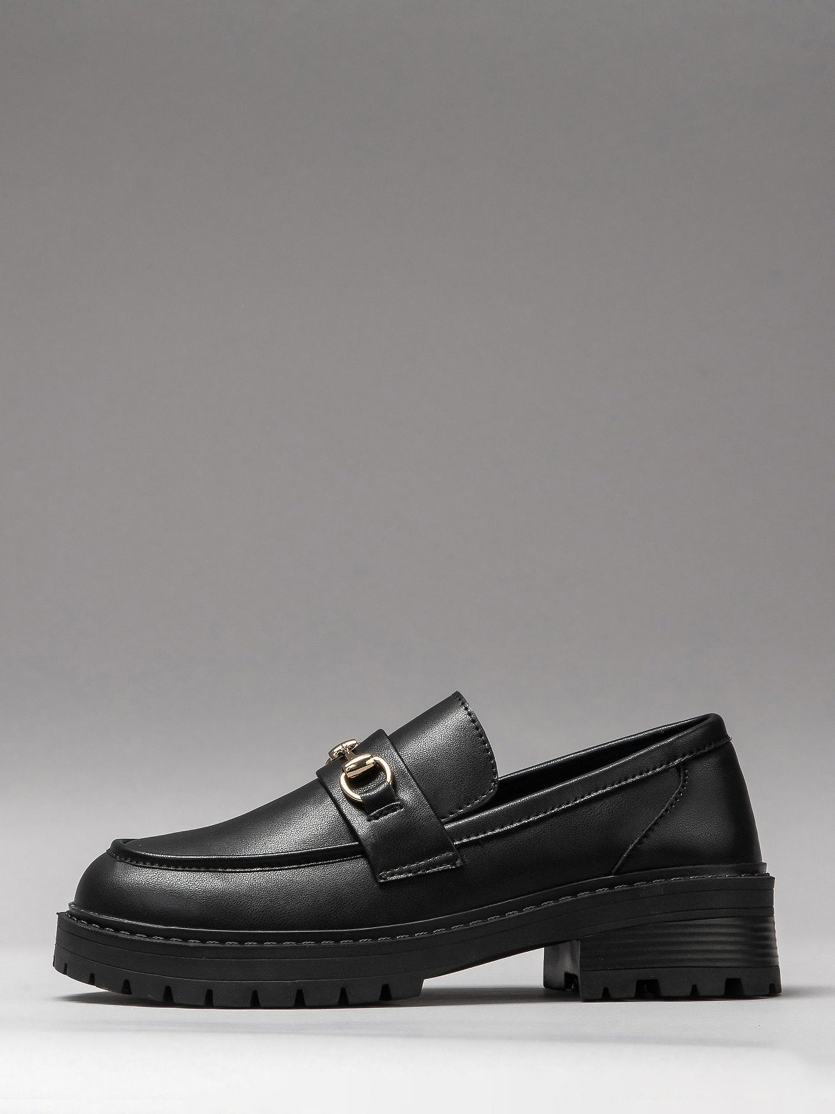 Women's leather shoes