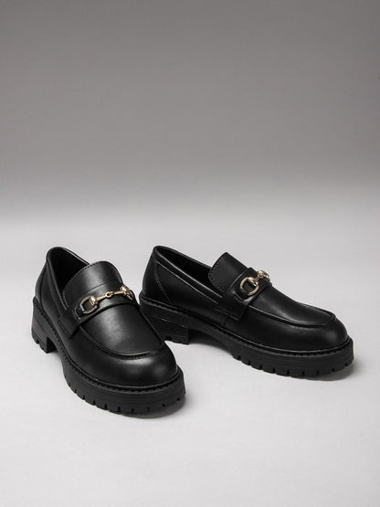 Women's leather shoes
