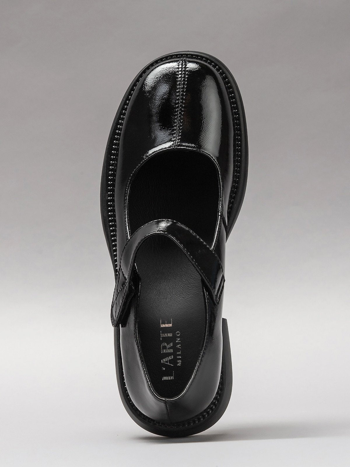 Women's leather shoes