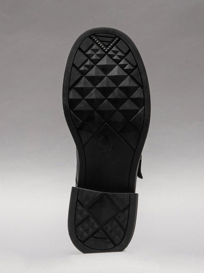 Women's leather shoes