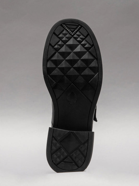 Women's leather shoes