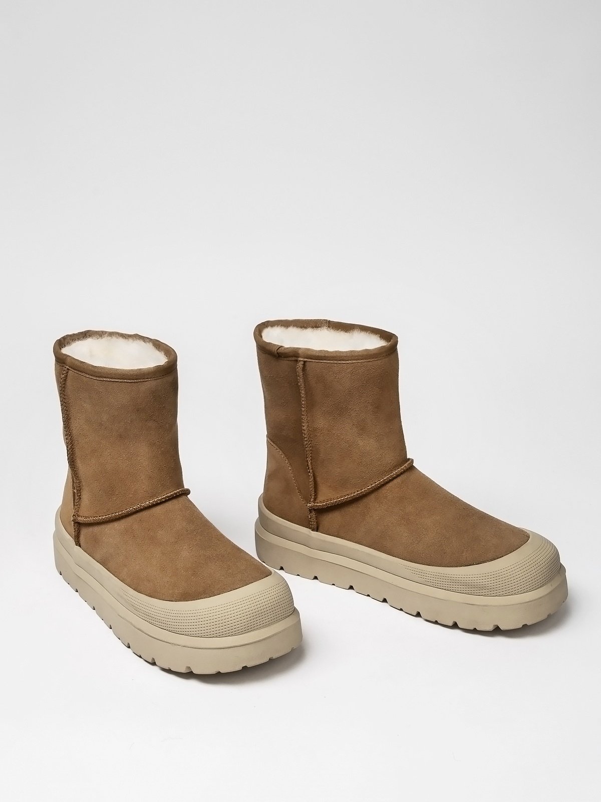 Women's leather shoes