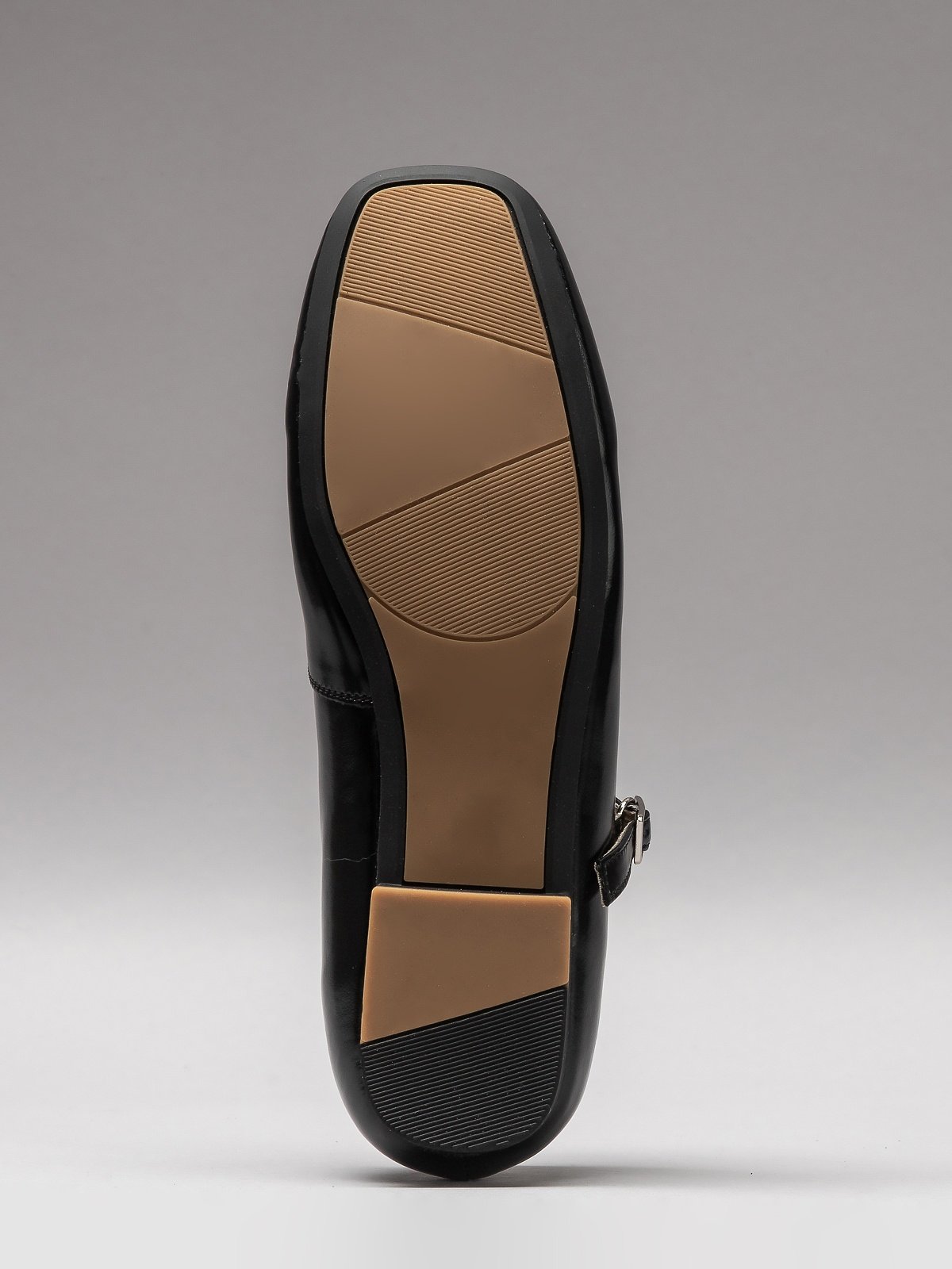 Women's leather shoes