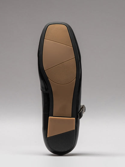 Women's leather shoes