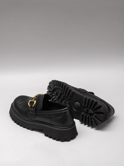 Women's leather shoes