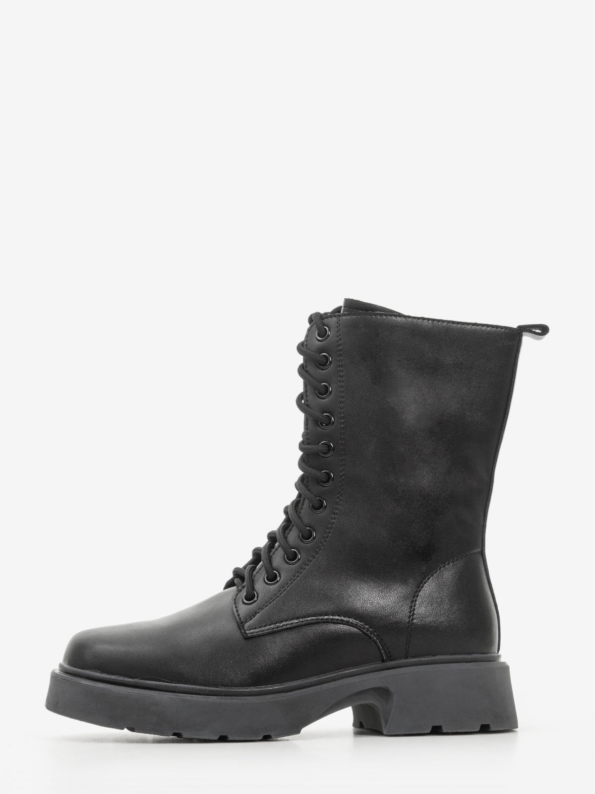 Women's leather shoes