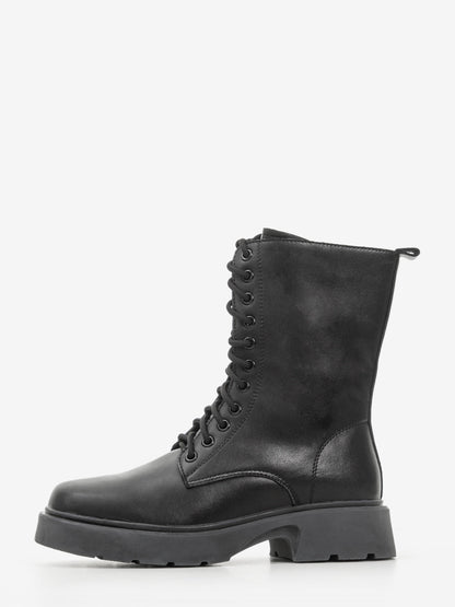 Women's leather shoes