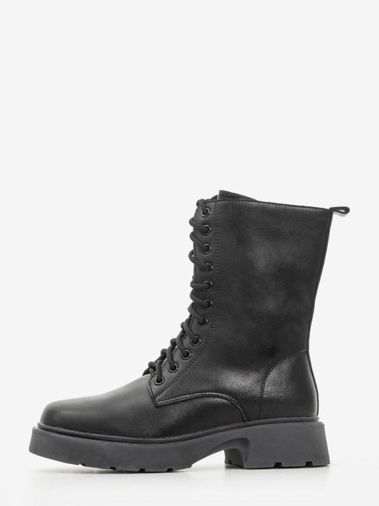 Women's leather shoes