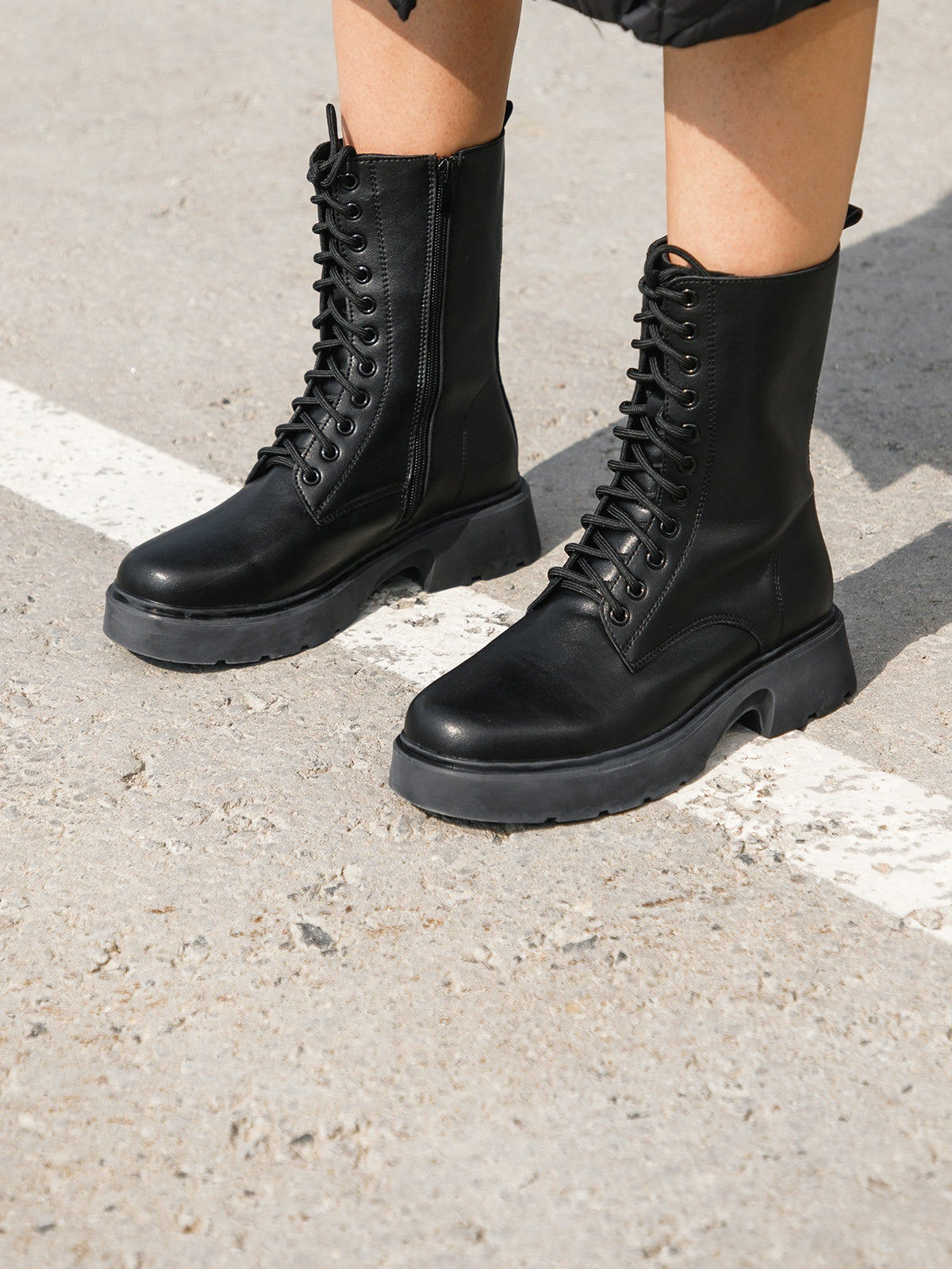 Women's leather shoes