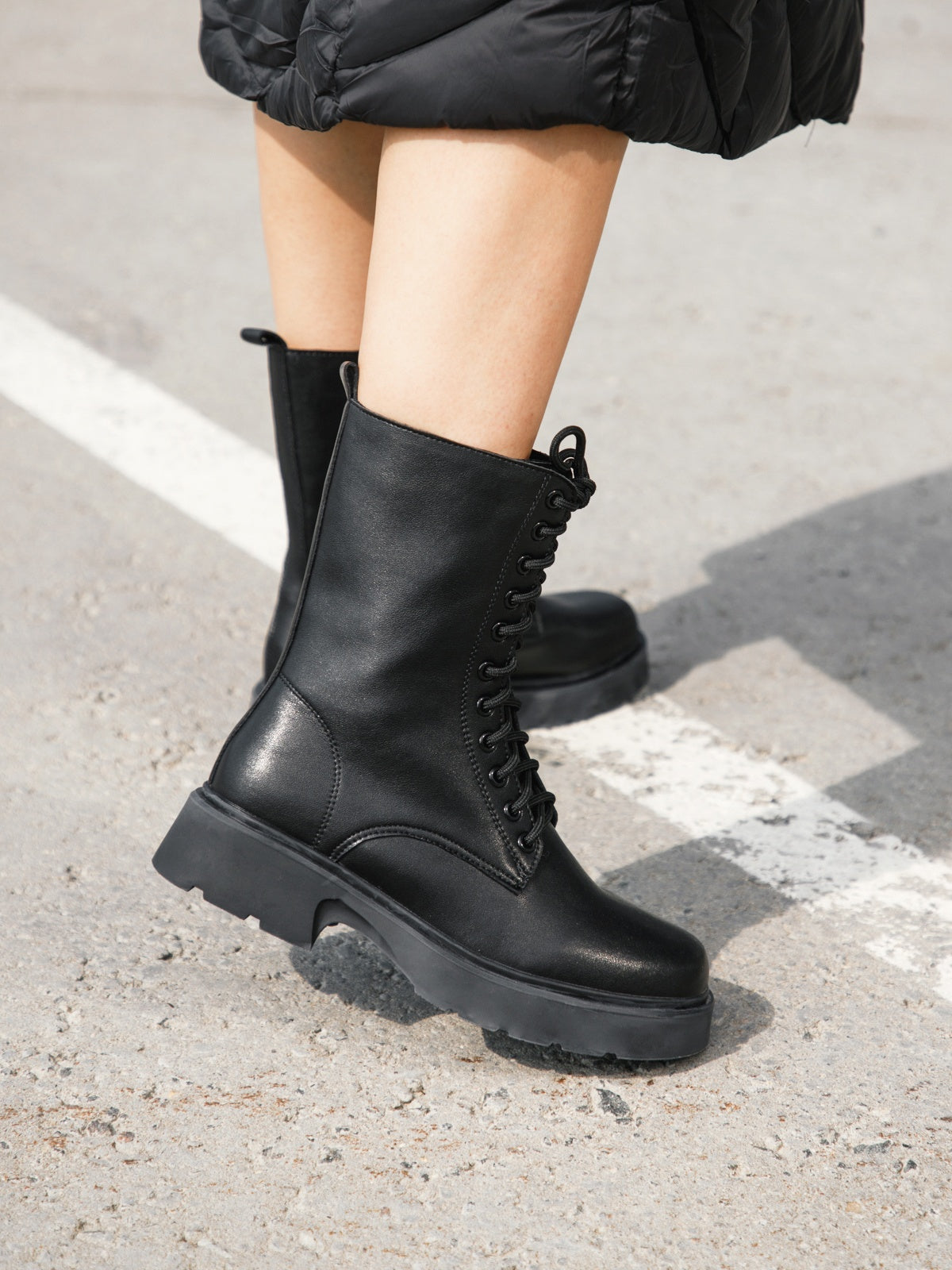 Women's leather shoes