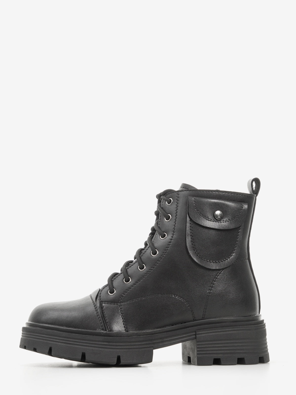 Women's leather shoes