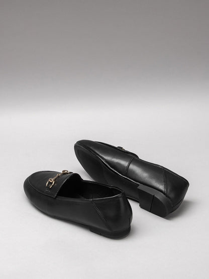 Women's leather shoes