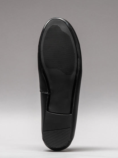 Women's leather shoes